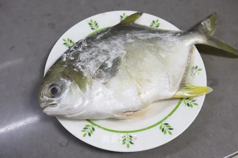 红烧鲳鱼,不仅好吃下饭,做法还简单!每一口都锁住了鲜味!