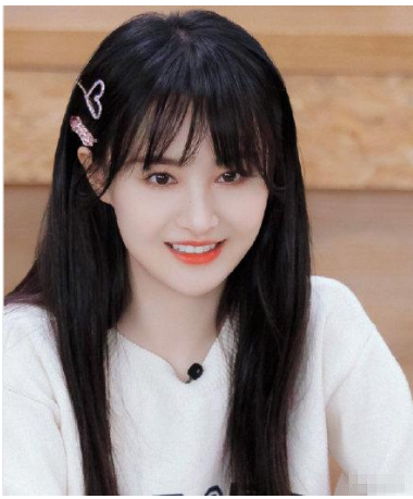 郑爽近况,独自飞广州无人识?没回家过年更没去美国接孩子