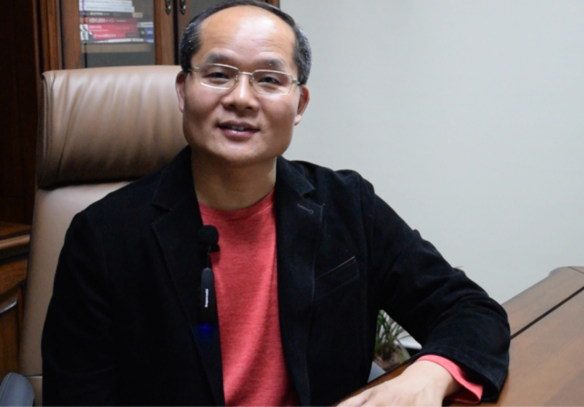 数坤科技创始人兼董事长毛新生