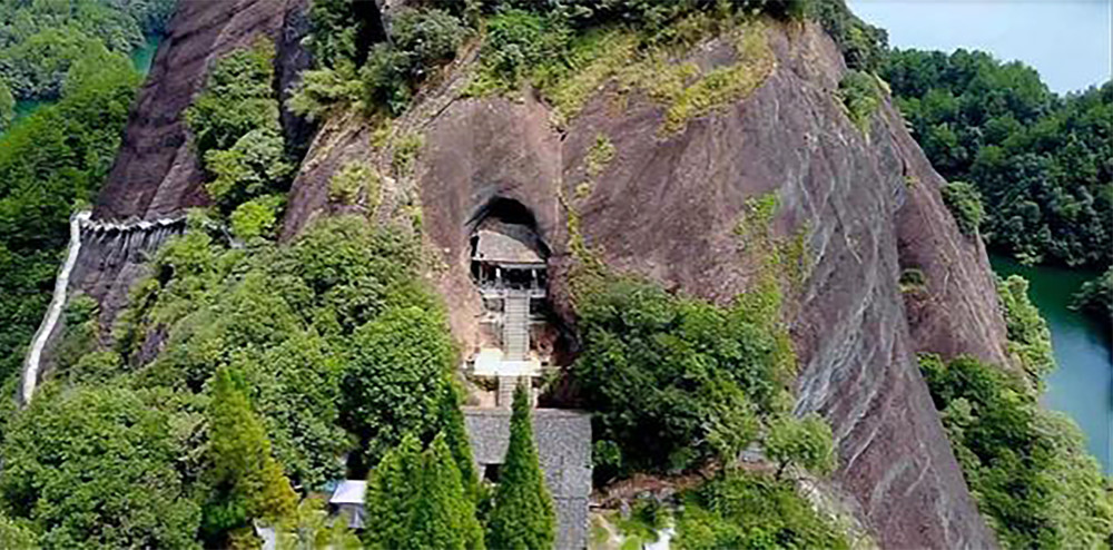 探访江西铜鼓天柱峰,一柱擎天,山环水绕,誉为修河第一