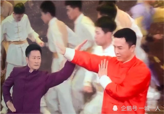 吴京甄子丹春晚合体!破不和传闻,没想到俩人还是这种关系?