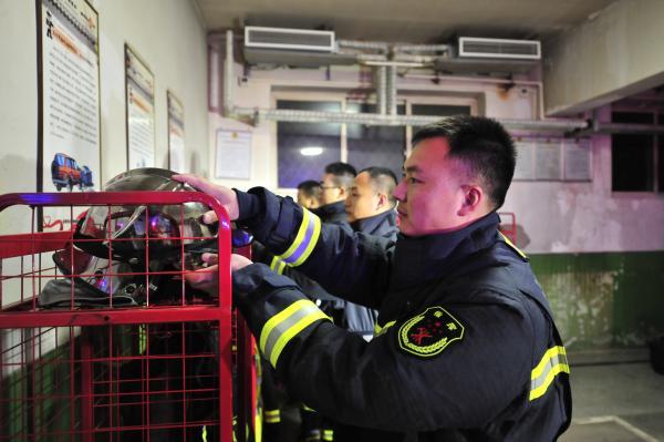 梁尤峰所在的松山消防救援站位于北京市西北部,临近河北怀来县,是北京