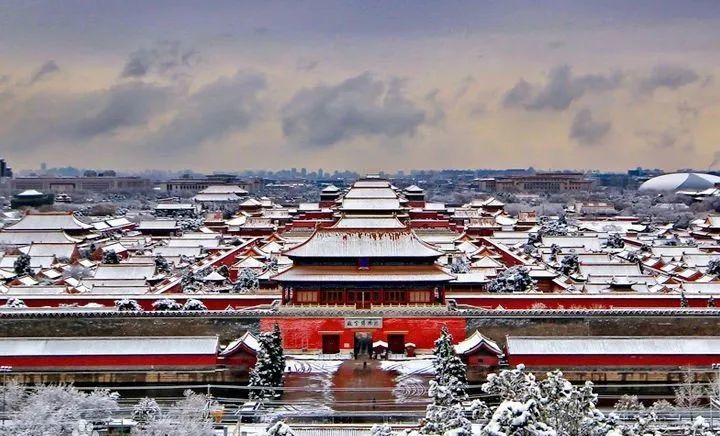 "大屋顶建筑"