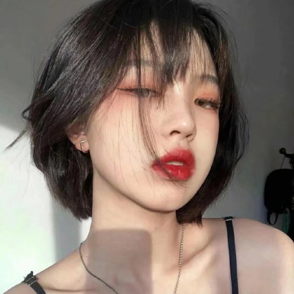 女生头像|走过秋冬,没有迎来春夏