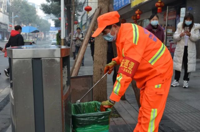 新春走基层|双流人,城市美容师拍了拍你!