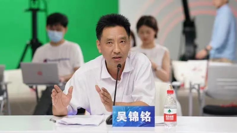 江苏法制报副总编吴锦铭用另一种视角为人民法院鼓与呼2020记者看法院