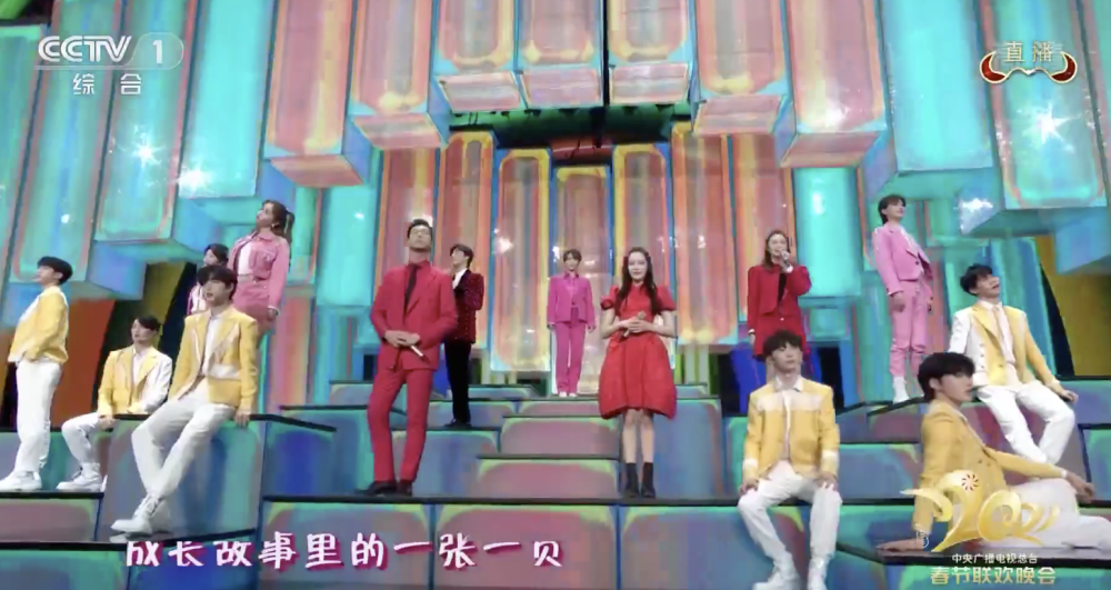 时代少年团年轻小帅哥们和无限少女tfhe9跳齐舞,颜值高身段好,看着