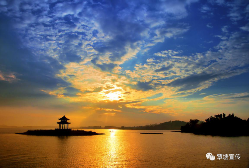 九凌湖旅游风景区