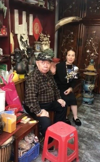 《少林足球》的"大师兄"黄一飞已经74岁了,他长居在深圳,最近被网友拍