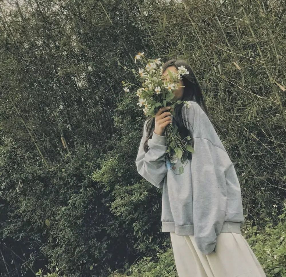 头像|捧花女头