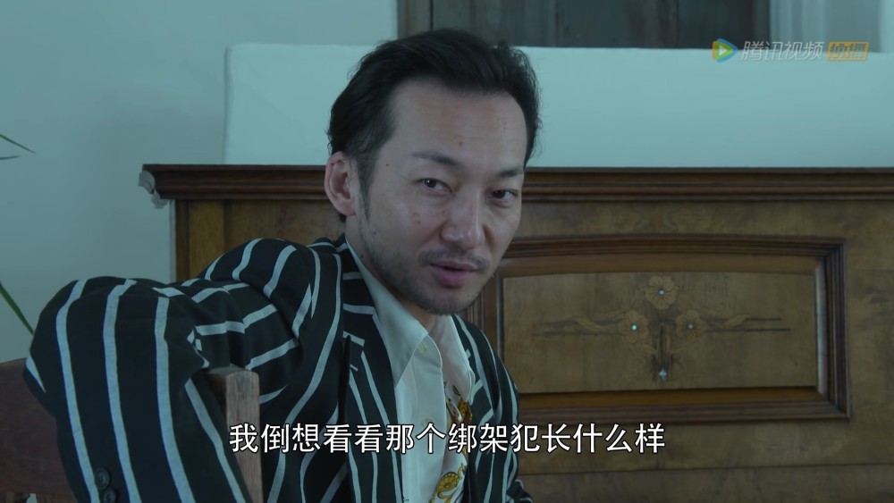 假面骑士帝骑网剧:山神和榴莲姐都已退场,小野寺又忘了变身!
