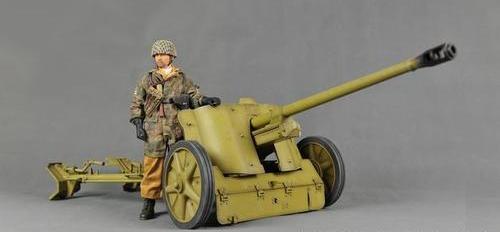 pak38型反坦克炮模型另外,大规模机械化摩托化的德军装甲师还配备了各