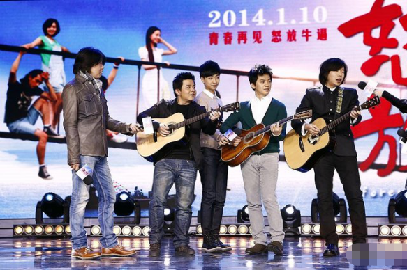 2002年,李健在水木年华最红时突然退出,卢庚戌为此失眠了一个月