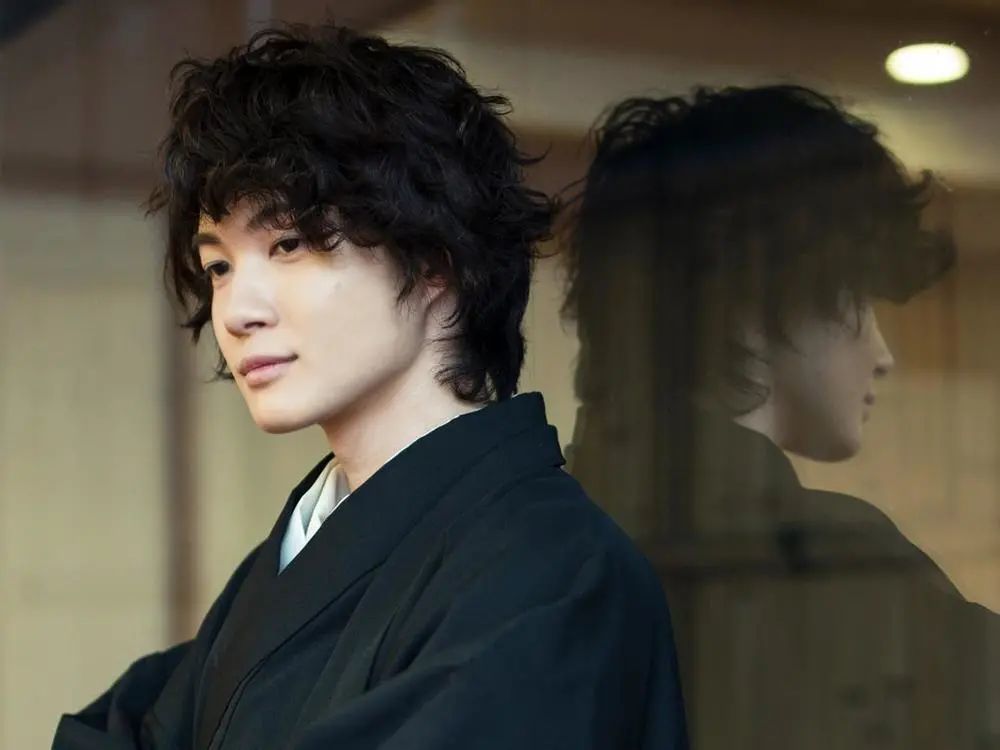 菅田将晖时隔两年主演日剧,将搭档神木隆之介,有村架纯等同龄演员
