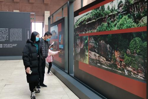 乐山大佛博物馆看展!