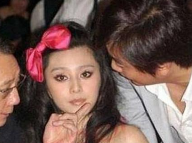 范冰冰情人节晒照心情大好,曾被传陪睡大佬照流出,她
