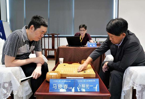 中国首位围棋世界冠军棋力胜过聂卫平结过3次婚娶娇妻无子