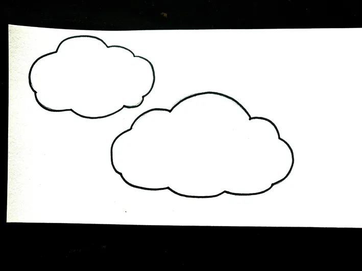 1.首先我们在白色画纸上画出两朵白云(云朵要一大一小,不要相同大小).