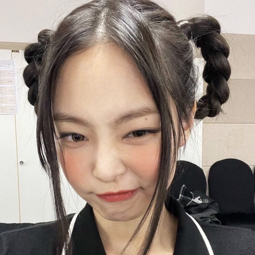 blackpink jennie头像 月色与雪色之间,妮妮是第三种绝色