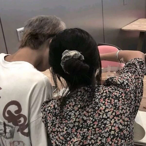情侣头像‖在你的努力里,藏着父母暮年的欢喜
