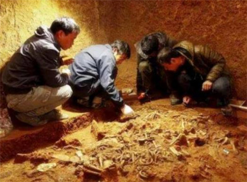 湖南古井突喷“怪火”，考古出土3万件珍贵文物，专家：找了它上千年（最新发布）