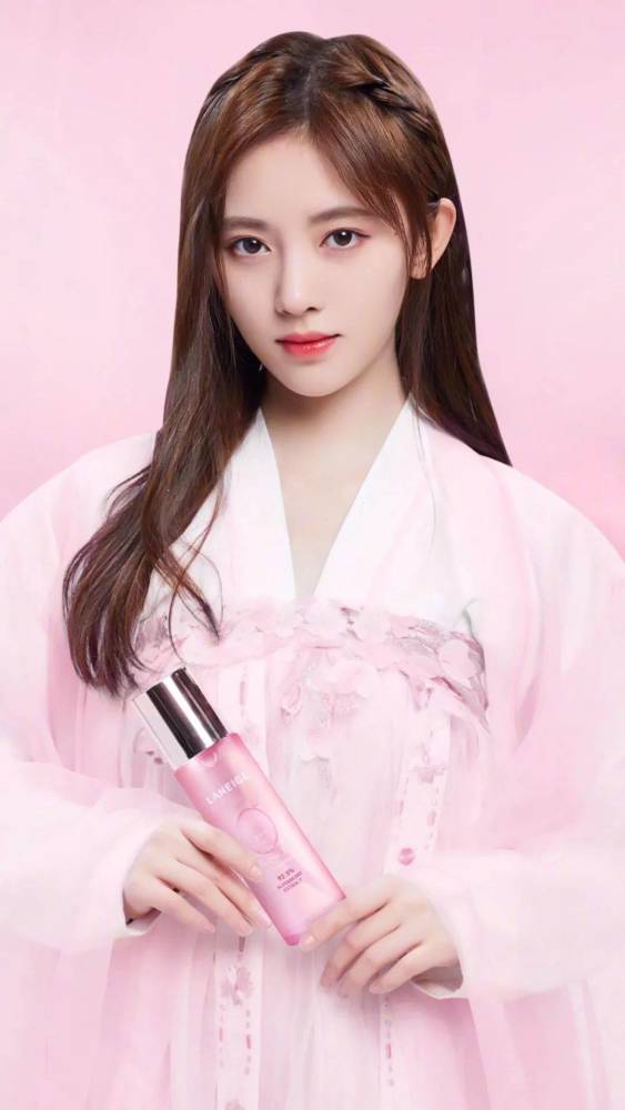 明星壁纸丨火箭101最美女孩鞠婧祎和杨超越谁最美,写真88k