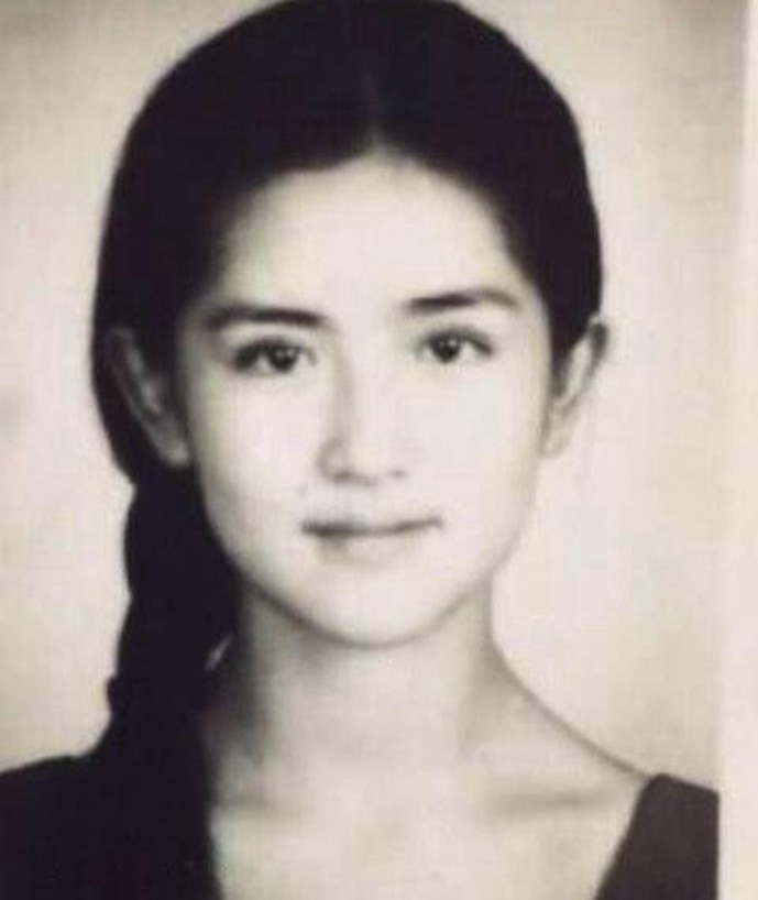明星老照片,穿着健美裤的赵丽颖,女神时期的贾玲,你能
