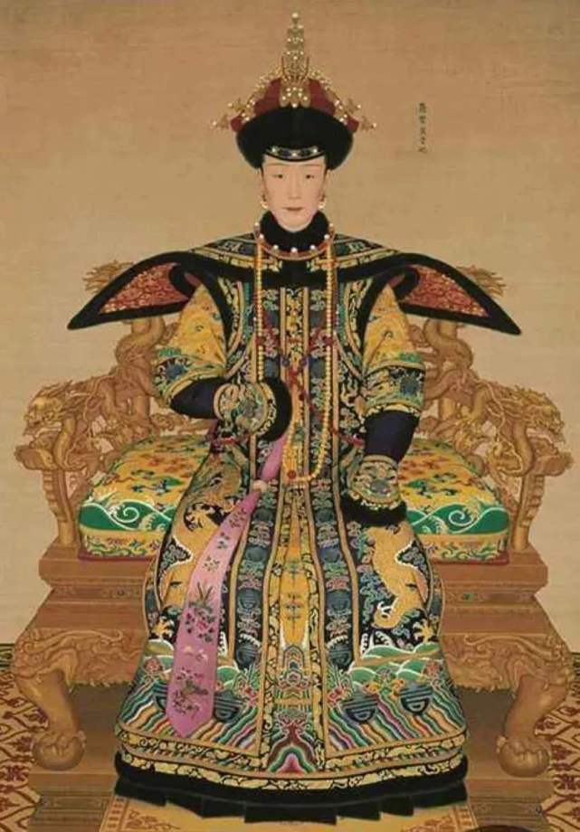 宫廷画家郎世宁曾给乾隆的妃子们画像他认为哪一个最好看