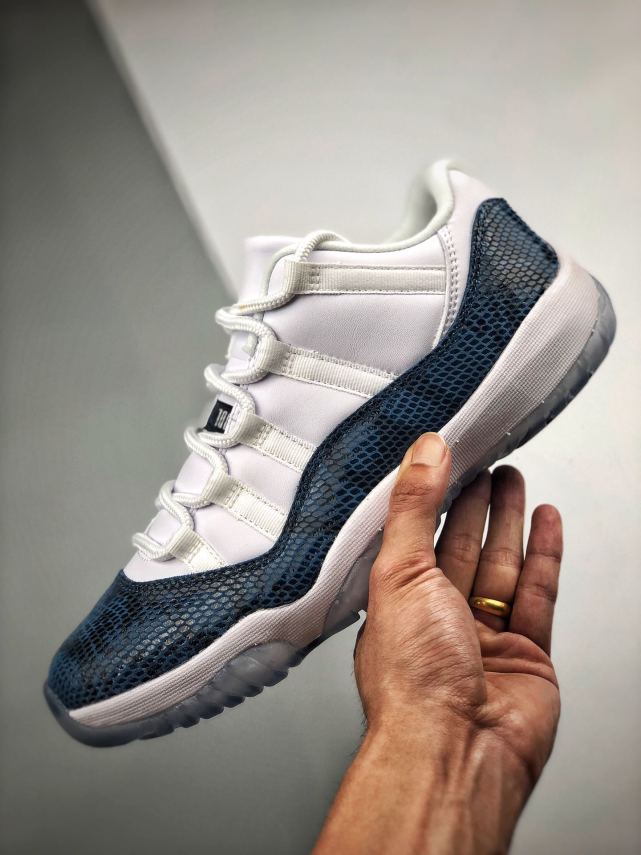 "navy snakeskin" aj11午夜蓝/蓝蛇纹