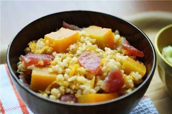 过年过节油腻食物吃多了?来吃这6种素食,给身体排排毒吧