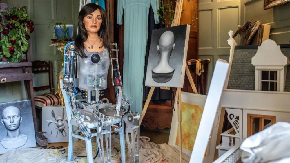 《与艺术沾边·698》美女机器人艾达