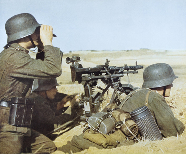 二战时期,一个最普通的德军步兵团,携带的子弹数量能有多惊人?