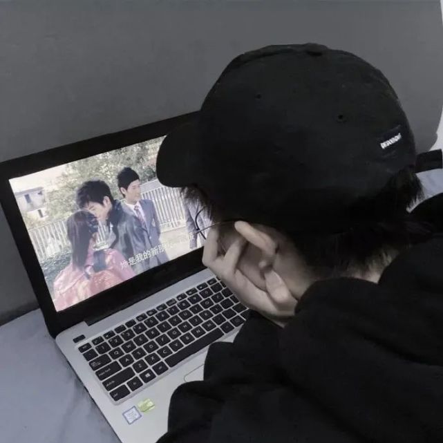 男生头像和网易云热评