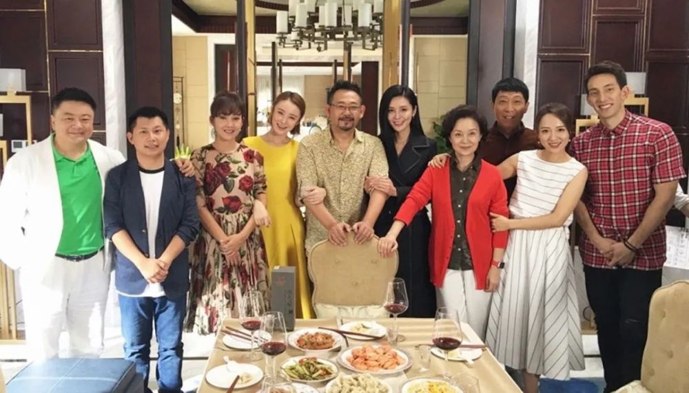 小幸福变大惊喜男主女儿被抱错最后把女儿养母娶了