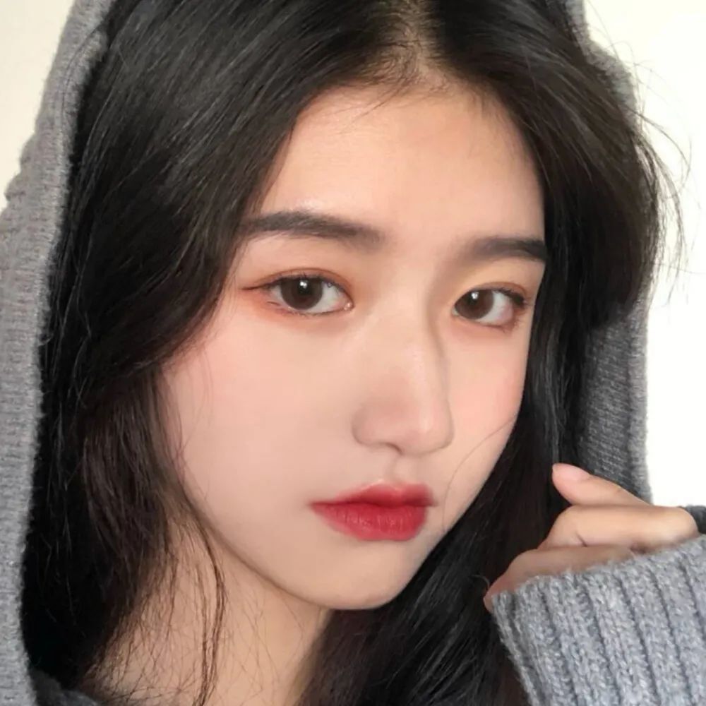 30精致无比的女生头像