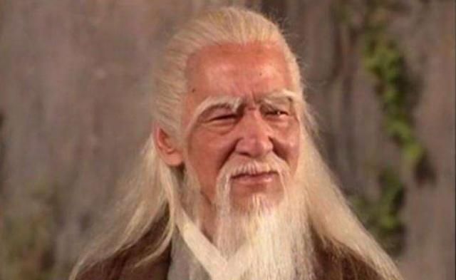 难怪风清扬不敢剿灭气宗,岳不群背后还有一人,风清扬