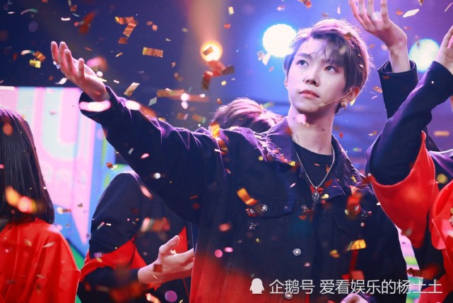 陆定昊创4初舞台就破音,表现差强人意