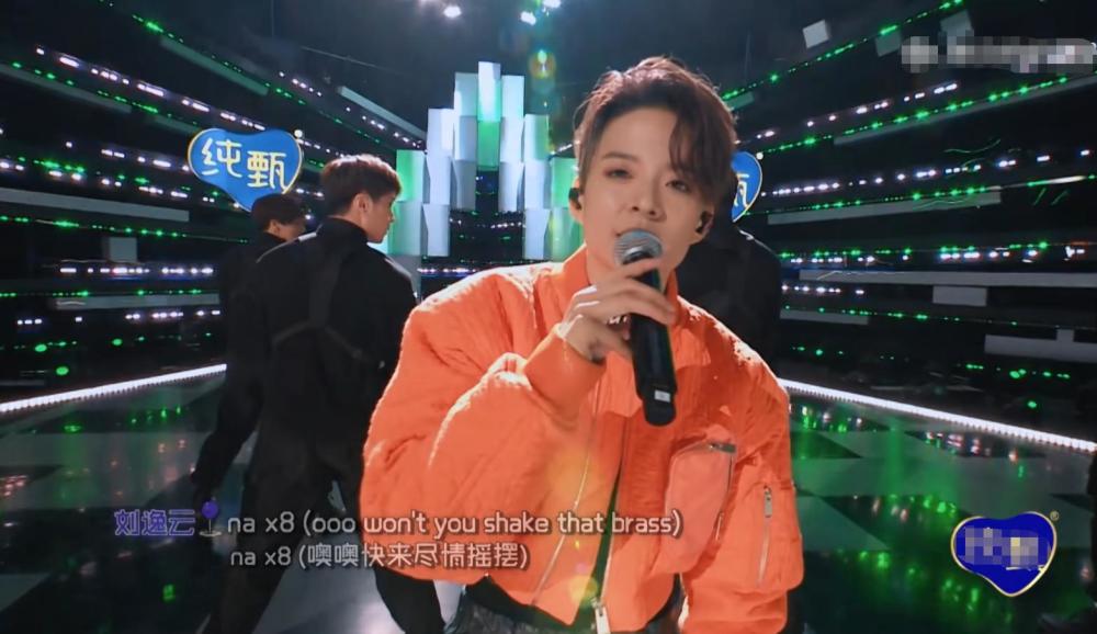 《创造营2021》首播amber导师实力不俗,国际化选手融合喜忧参半