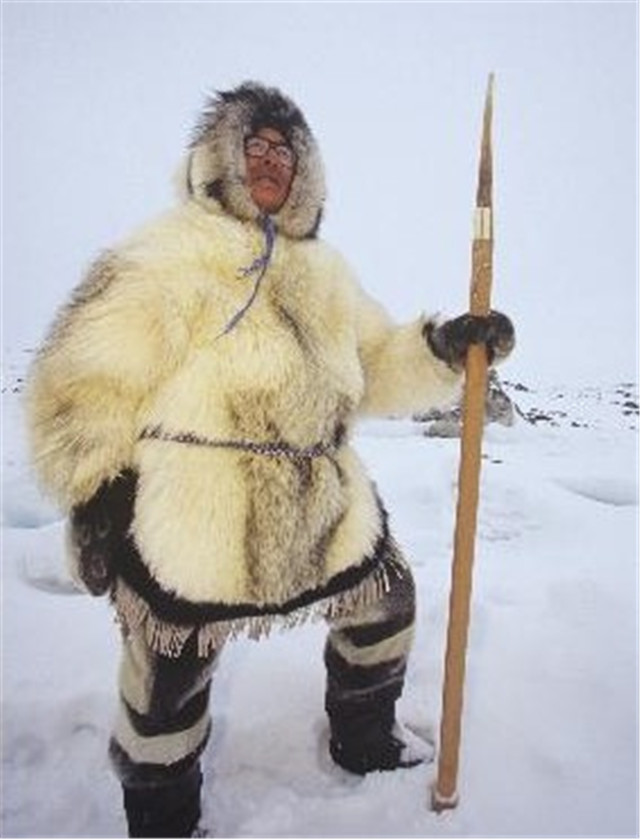 因纽特人:北极圈的黄种人,捕猎海兽只吃生肉,族群一起