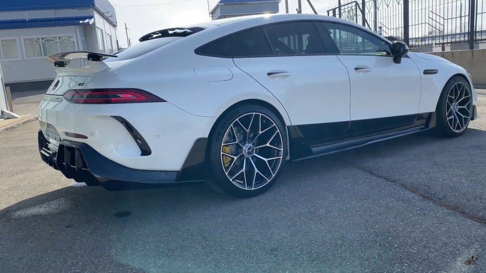 梅赛德斯amg-gt63s,帅气造型,精致改装