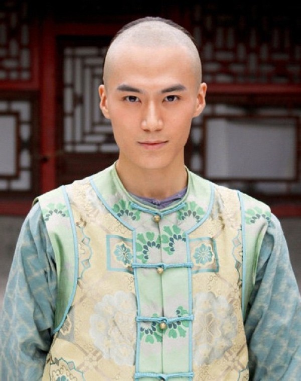 爱新觉罗·胤裪:康熙最长寿的儿子,却不参与党争,被乾隆封亲王