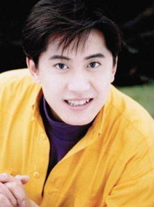 毛宁和行凶男子并不认识,但在事情没有平息时,冒出一位叫范小玉的男子