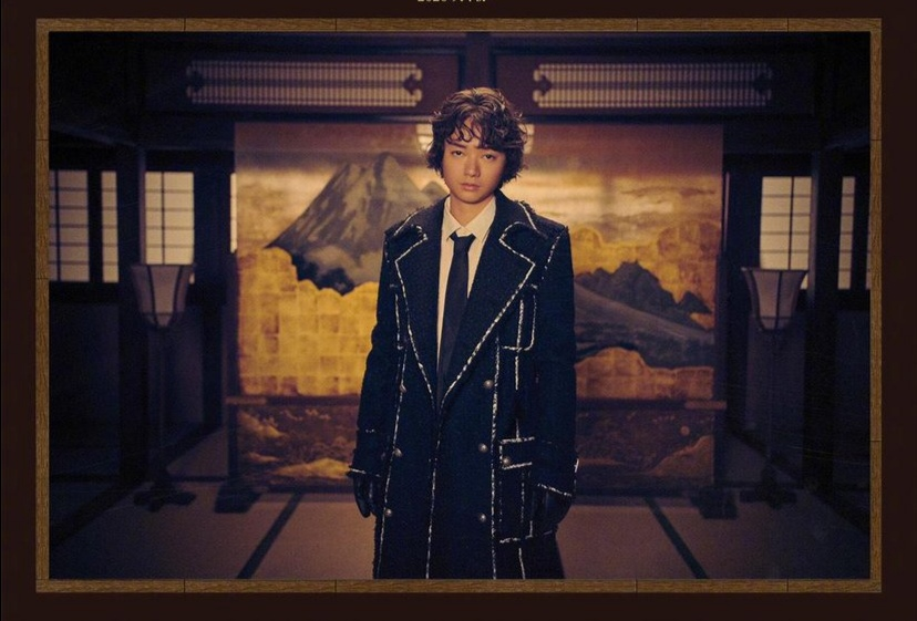 染谷将太 《唐人3》里那个绑着炸弹,被刘昊然"推下"高楼的连环xx犯.