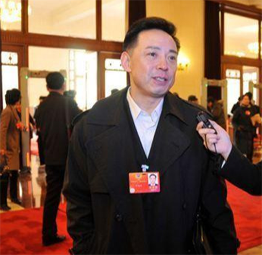 京剧大师于魁智,已婚之身为何总是绯闻连连?只因提携