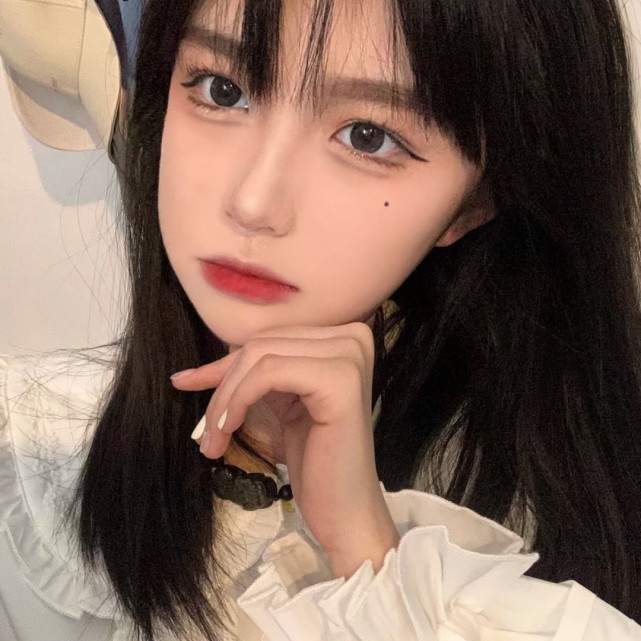 女生头像:对温柔的人总是无限动心