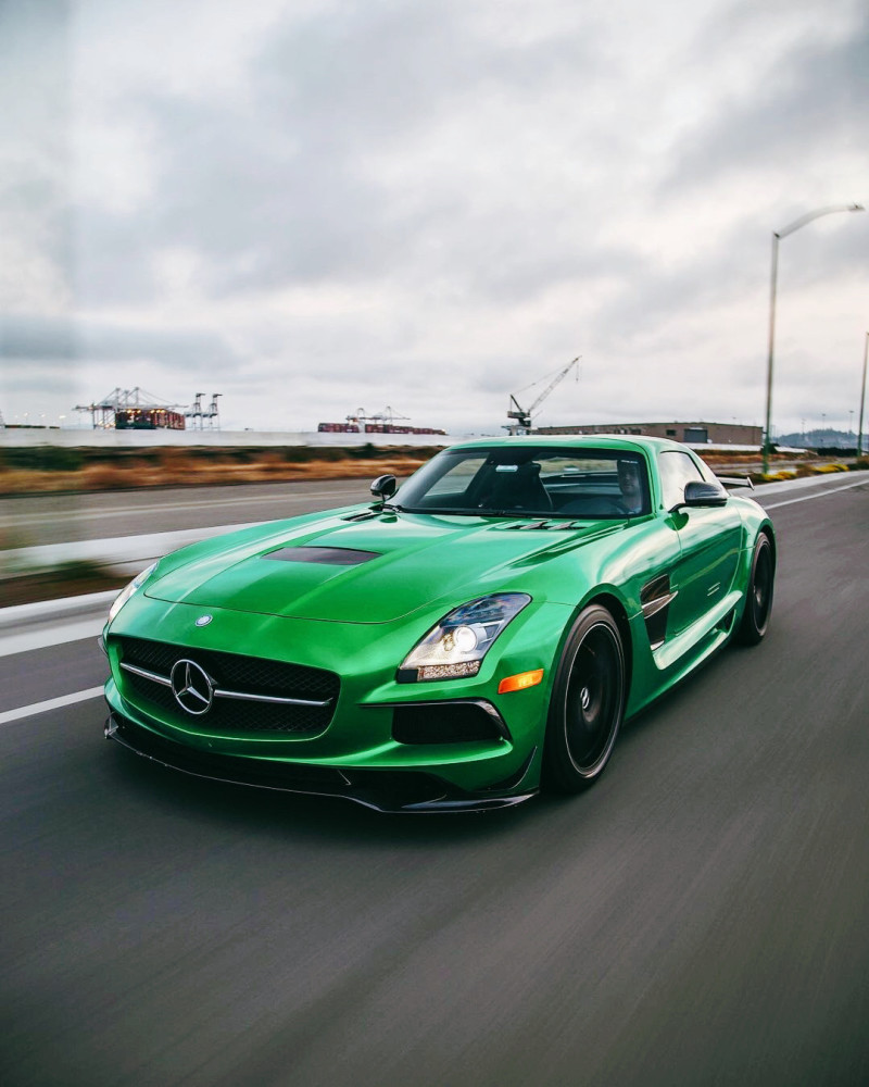 绿魔mercedes benz amg sls