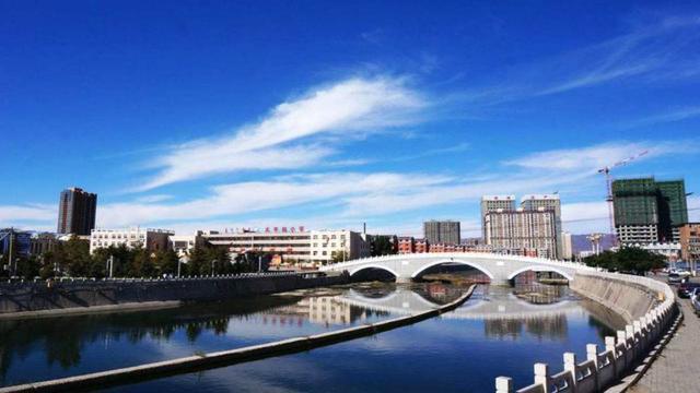 呼和浩特19年gdp_2002年呼和浩特(3)