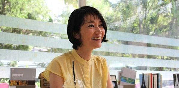 长得也像中国人,很多人不知道徐昂娶的是位日本姑娘,松峰莉璃还为徐昂