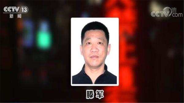 " 何昆霖非常清楚,如果想在松江河镇站稳脚跟,地位得到认可,小打小闹