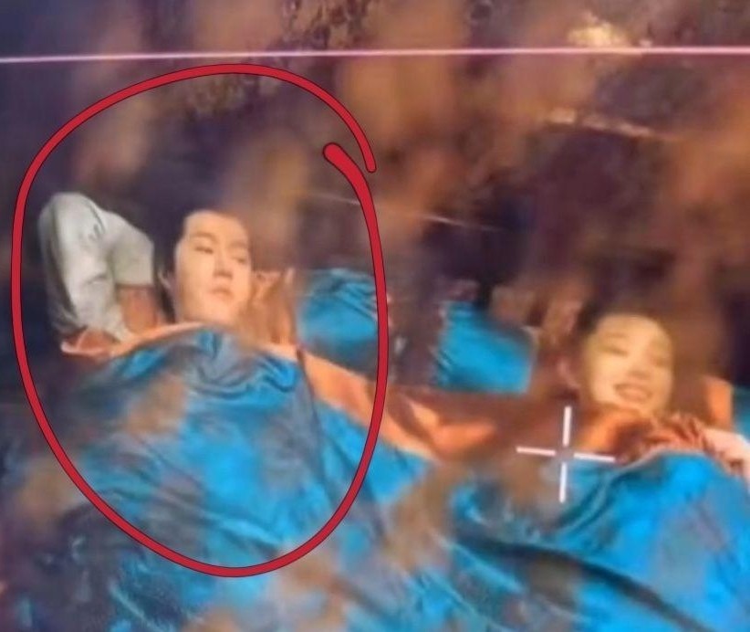 王一博宋轶《风气洛阳》组cp,亲密戏份隔着屏幕都觉得尴尬